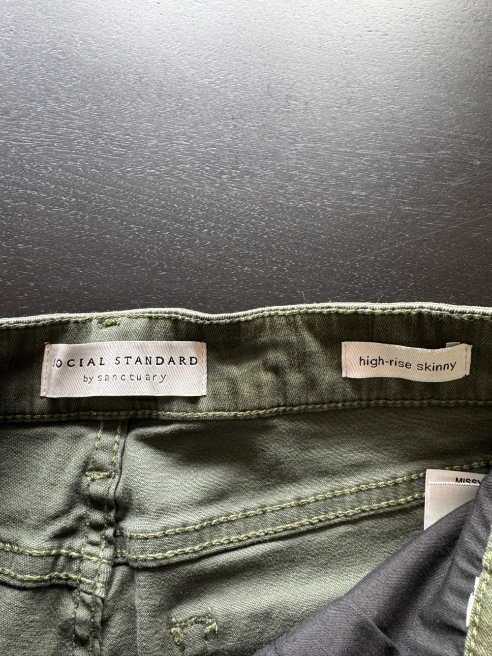 Women’s Social Standard by Sanctuary skinny Olive Camo Jeans, size 4/27. - Picture 3 of 7